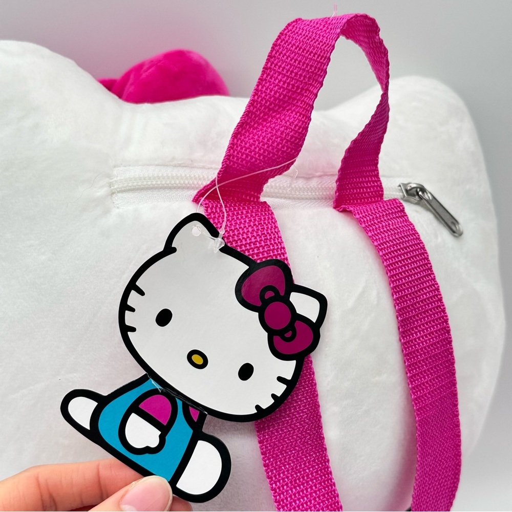 Hello Kitty 14-inch Sanrio Kid’s Women’s Plush Backpack - Picture 4 of 6